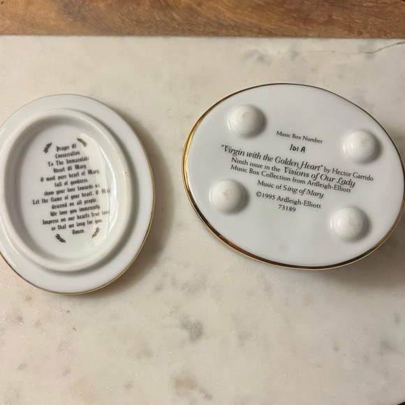 Music Box - Picture 5 of 5